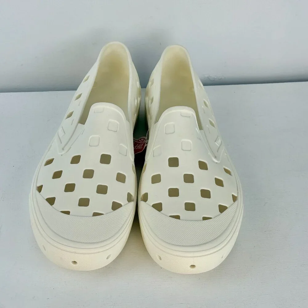 Men's 12 Women's 13.5 Vans Slip-On Mule TRK Sneakers Water Shoes - Marshmallow